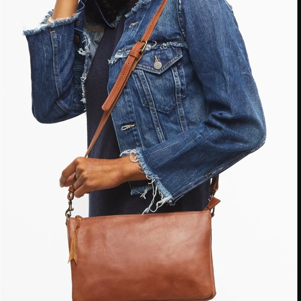 Elegant Rose Leather Crossbody Bag